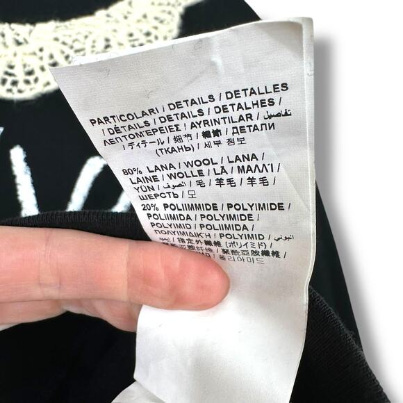 Love Moschino Lace Crochet Collar Wool Black Love Me Graphic Sweatshirt Size 4 - Picture 8 of 8